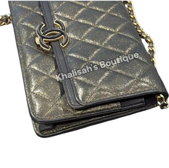 Rare CHANEL Metallic Quilted Clutch Gold Leather WOC Mini Crossbody Bag Like New - Picture 8 of 16